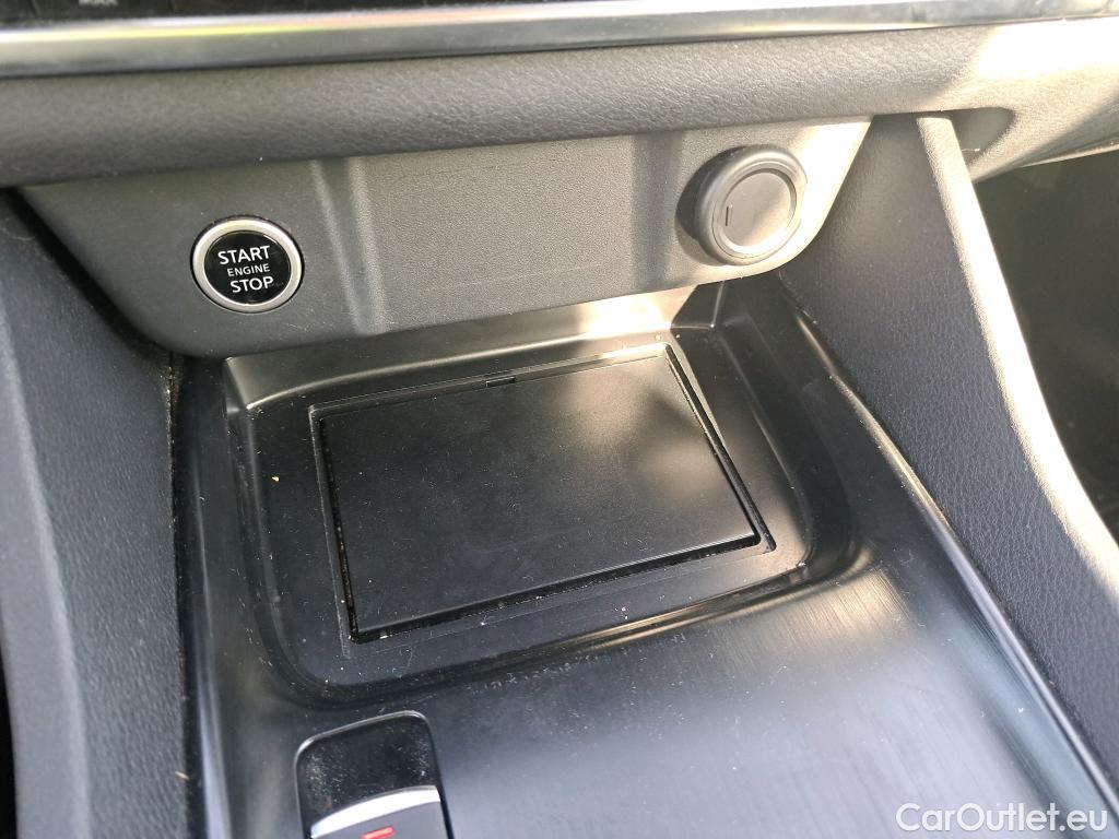  Nissan  Qashqai NISSAN  / 2021 / 5P / todoterreno DIG-T 116kW (158CV) mHEV Xtronic Acenta (AC) #2
