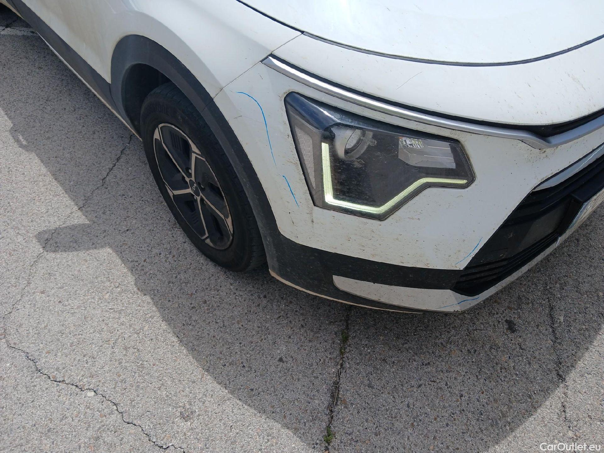  KIA  Niro KIA  / 2022 / 5P / crossover 1.6 GDi HEV 104kW (141CV) Concept #5