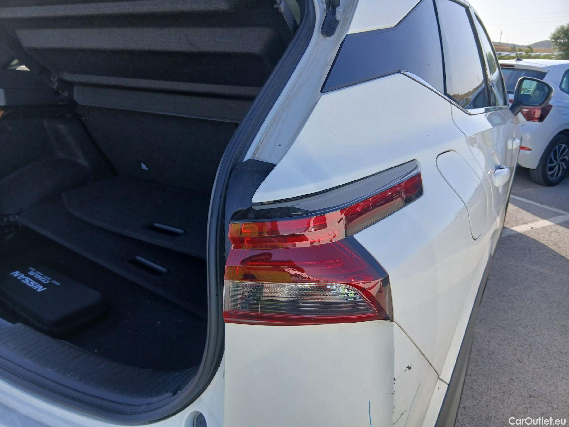  Nissan  Qashqai NISSAN  / 2021 / 5P / todoterreno DIG-T 116kW mHEV Xtronic 4x4 N-Connecta #33