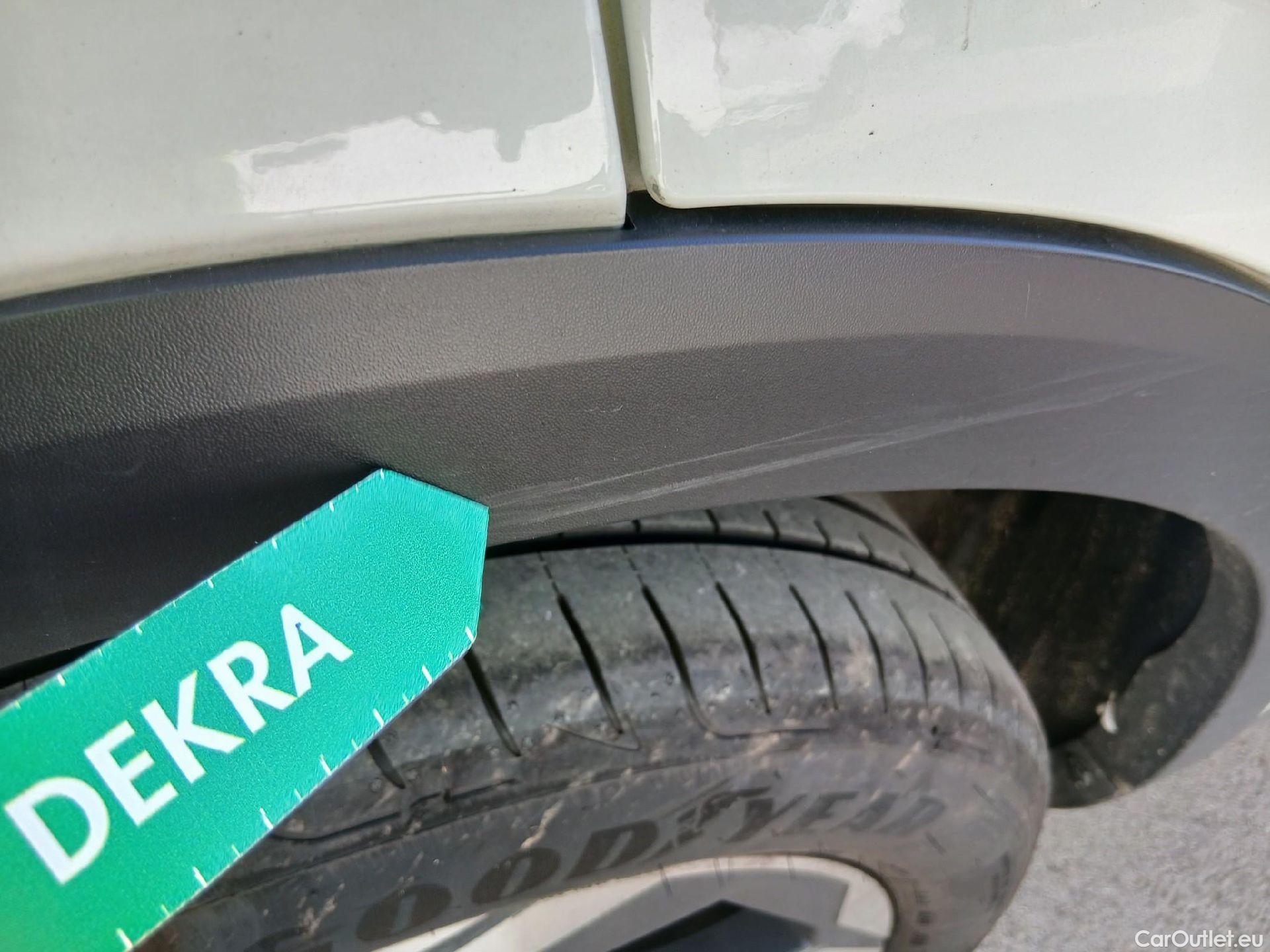  Nissan  Qashqai NISSAN  / 2021 / 5P / todoterreno DIG-T 116kW mHEV Xtronic 4x4 N-Connecta #37