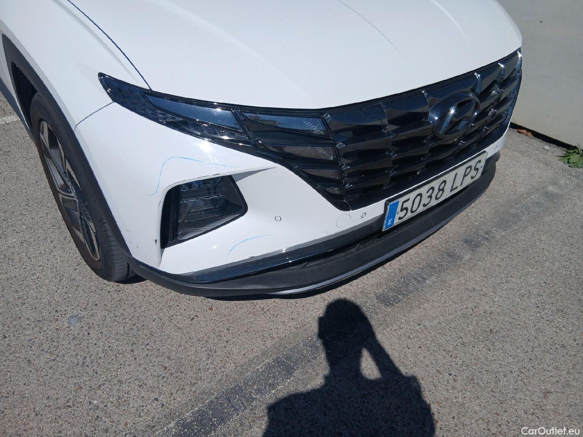  Hyundai  Tucson HYUNDAI  / 2020 / 5P / todoterreno 1.6 TGDI PHEV 195kW Tecno Sky Auto 4x4 #3