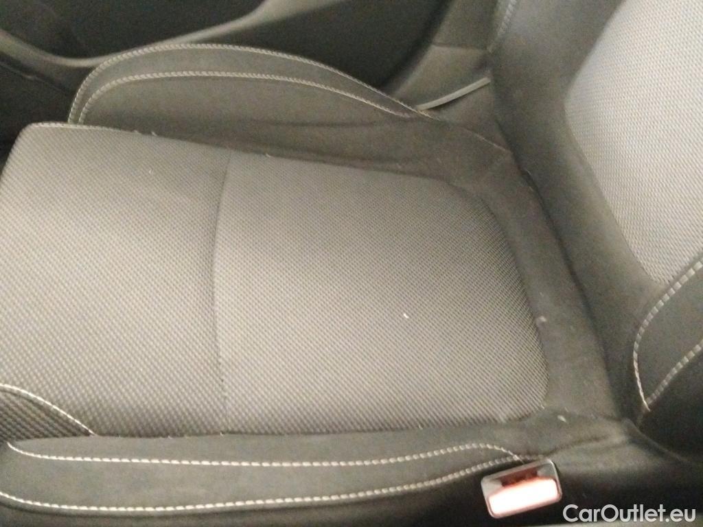  Renault  Megane RENAULT Mégane / 2015 / 5P / berlina con portón Life Blue dCi 70kW (95CV) #15