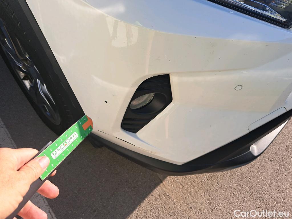  Toyota  RAV4 TOYOTA  / 2018 / 5P / todoterreno 2.5l 220H Advance 4WD #16