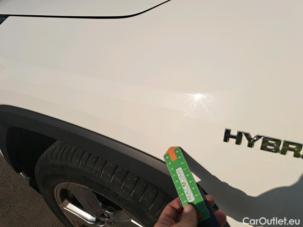  Toyota  RAV4 TOYOTA  / 2018 / 5P / todoterreno 2.5l 220H Advance 4WD #22
