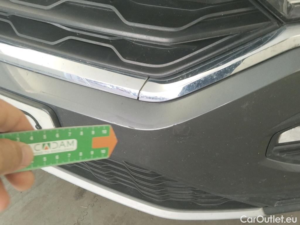  Volkswagen  T-ROC VOLKSWAGEN  / 2017 / 5P / todoterreno Advance 2.0 TDI 110kW (150CV) DSG (AC2) #16
