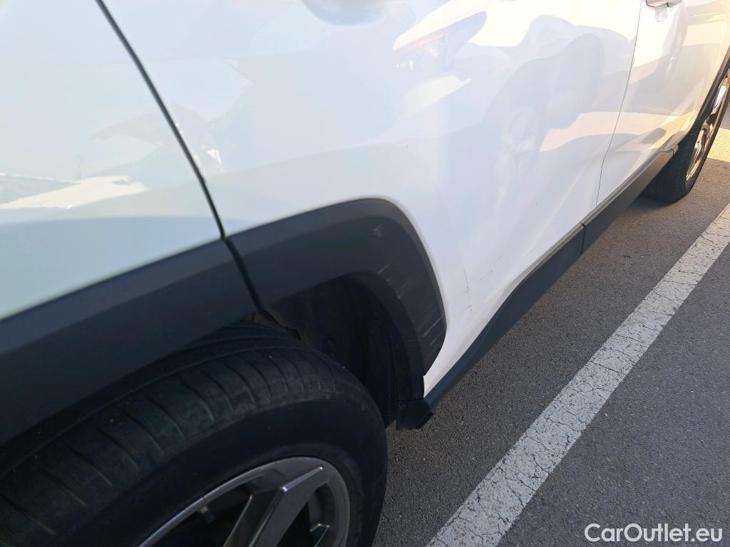  Toyota  RAV4 TOYOTA  / 2018 / 5P / todoterreno 2.5l 220H Advance 4WD #23