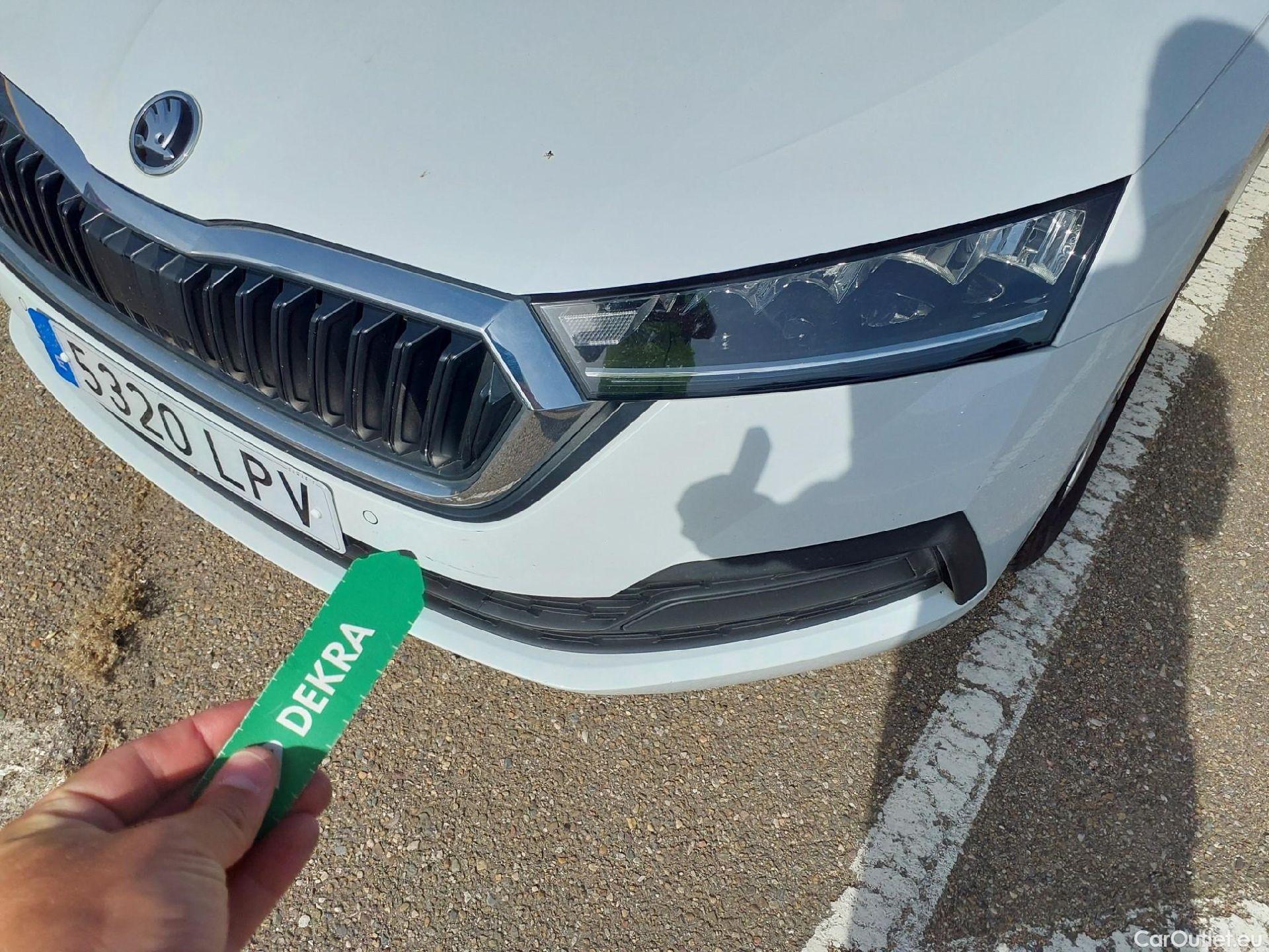  Skoda  Octavia SKODA  / 2020 / 5P / familiar Combi 2.0 TDI 85kW(115CV) Man Ambition #5