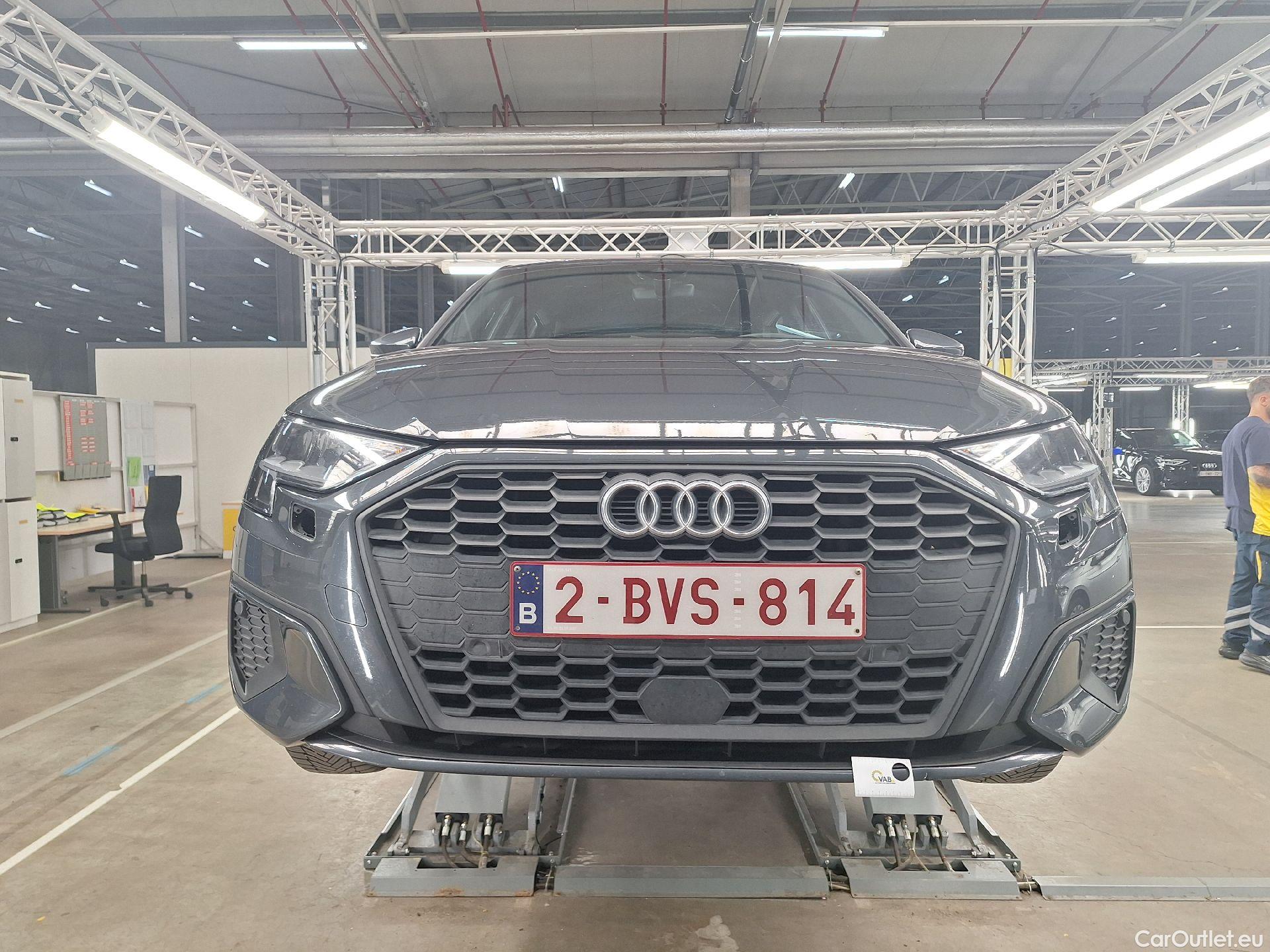  Audi  A3 Audi,  SB '20, Audi  Sportback 1.0 30 TFSi 81kW Attraction 5d #40