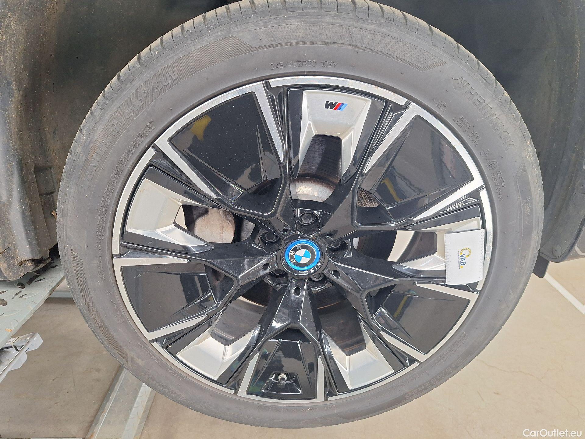  Bmw  iX3 BMW,  FL'21 BEV, BMW   5d #1