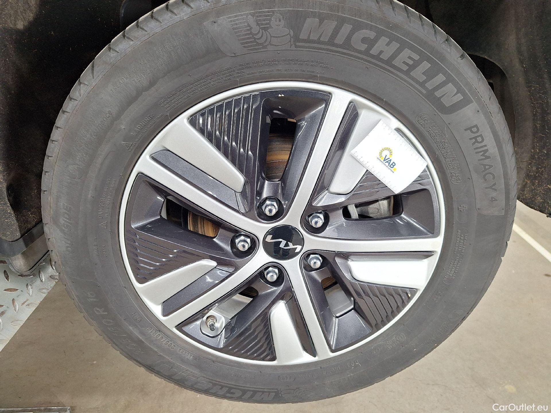  KIA  Niro Kia,  FL'19 PHEV, KIA  Pulse 1.6 GDi PHEV 6DCT 5d #36