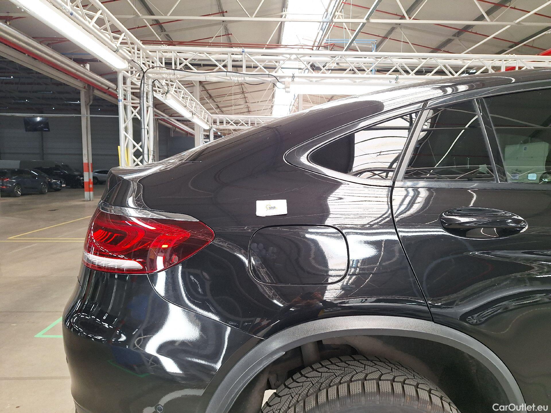 Mercedes  G-Klasee Mercedes, GLC Coupé FL'19 PHEV, Mercedes-Benz GLC Coupé GLC 300 de 4MATIC 5d #25