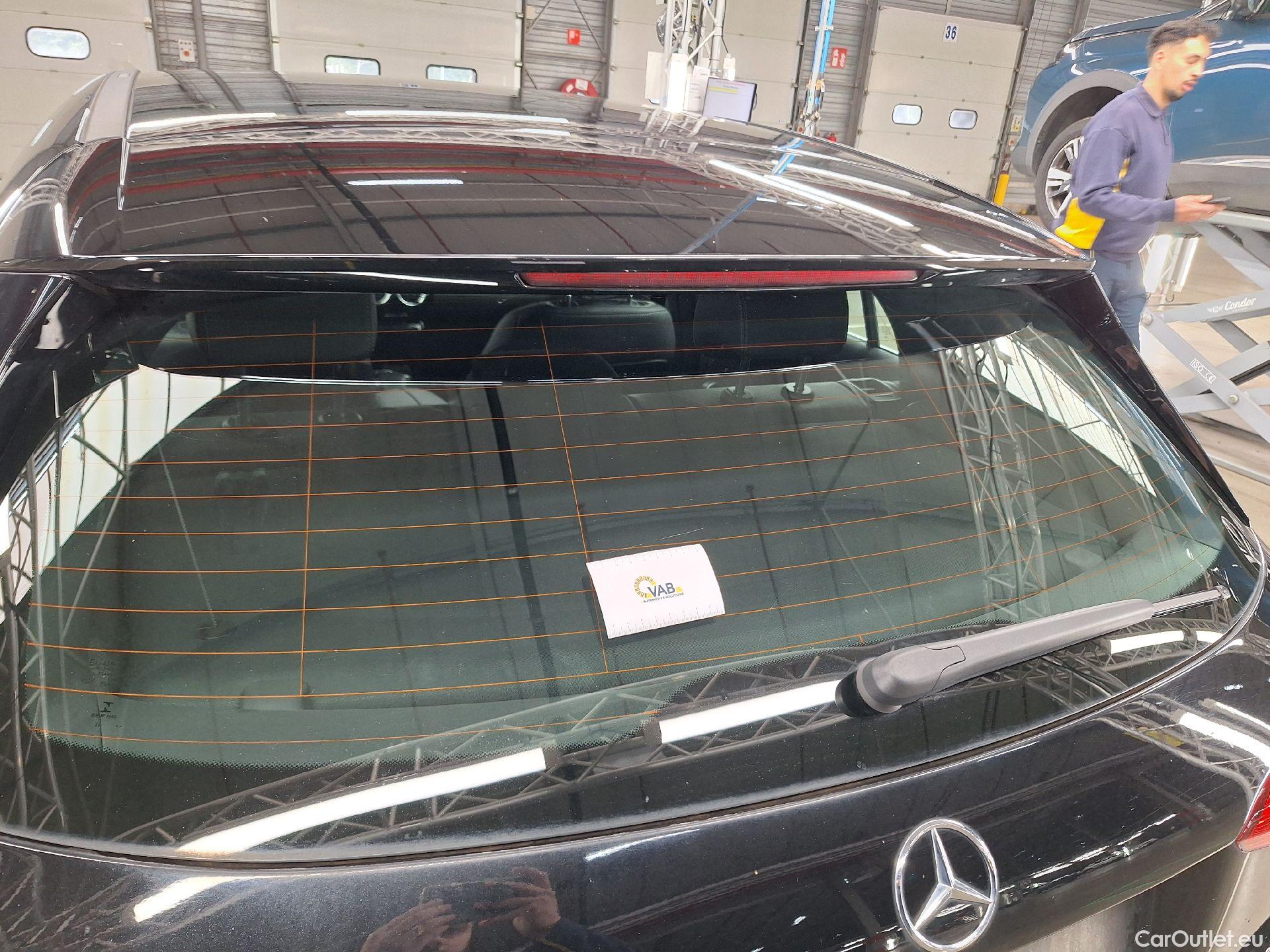  Mercedes  A-Klasse Mercedes, A-Class '18 PHEV, Mercedes-Benz  A 250 e Luxury Line 5d #6