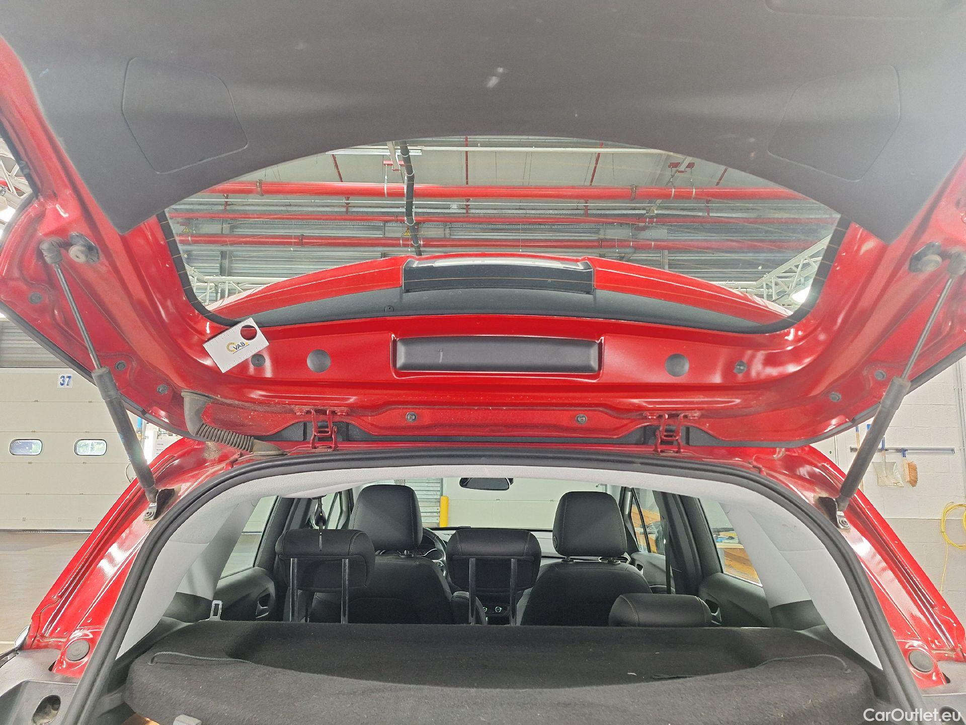  Opel  Crossland Opel,  '20, Opel  1.5 Turbo D 81kW S/S Elegance 5d #24
