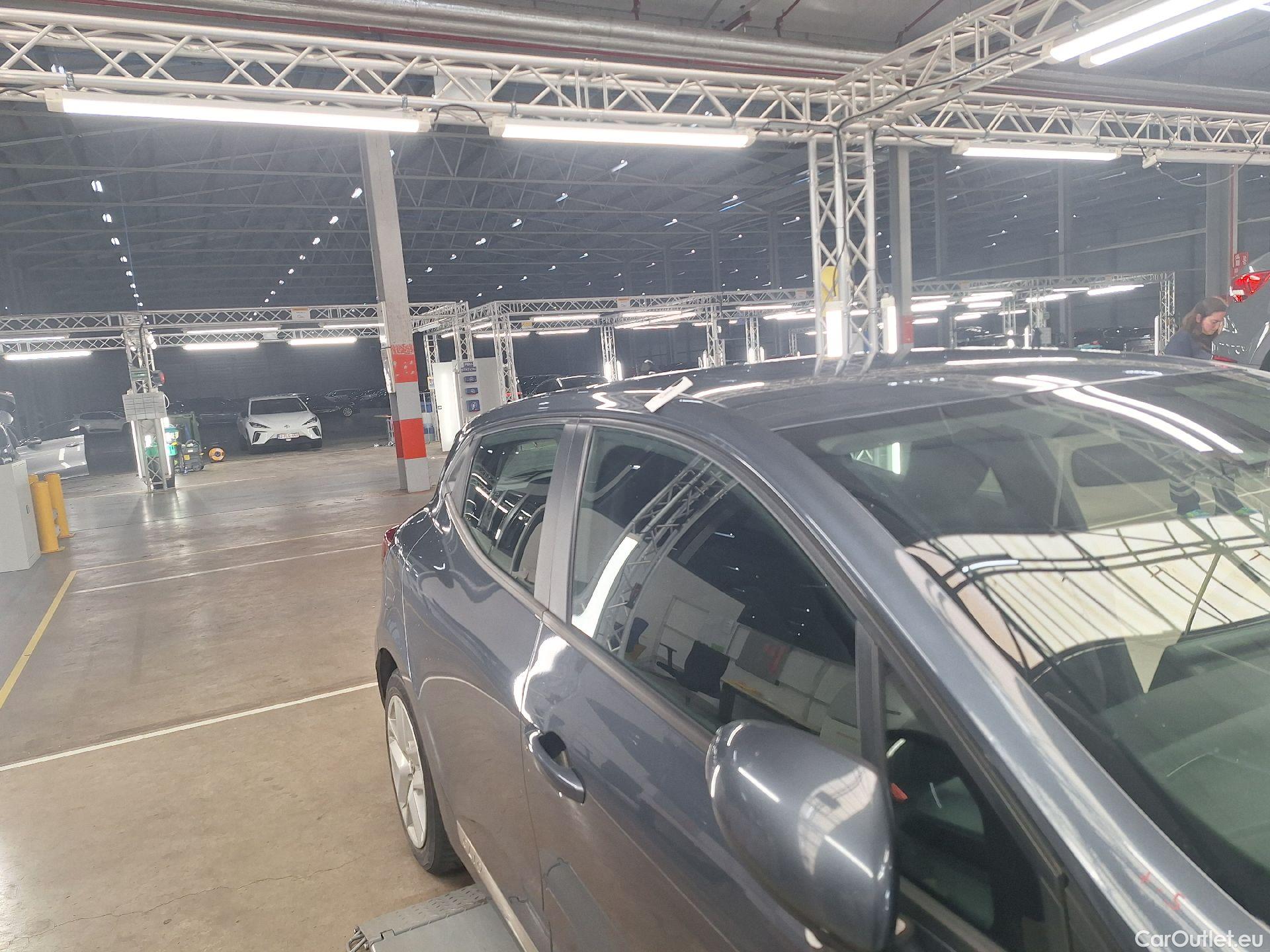  Renault  Clio Renault,  '19, Renault  Blue dCi 85 Corporate Edition 5d #34