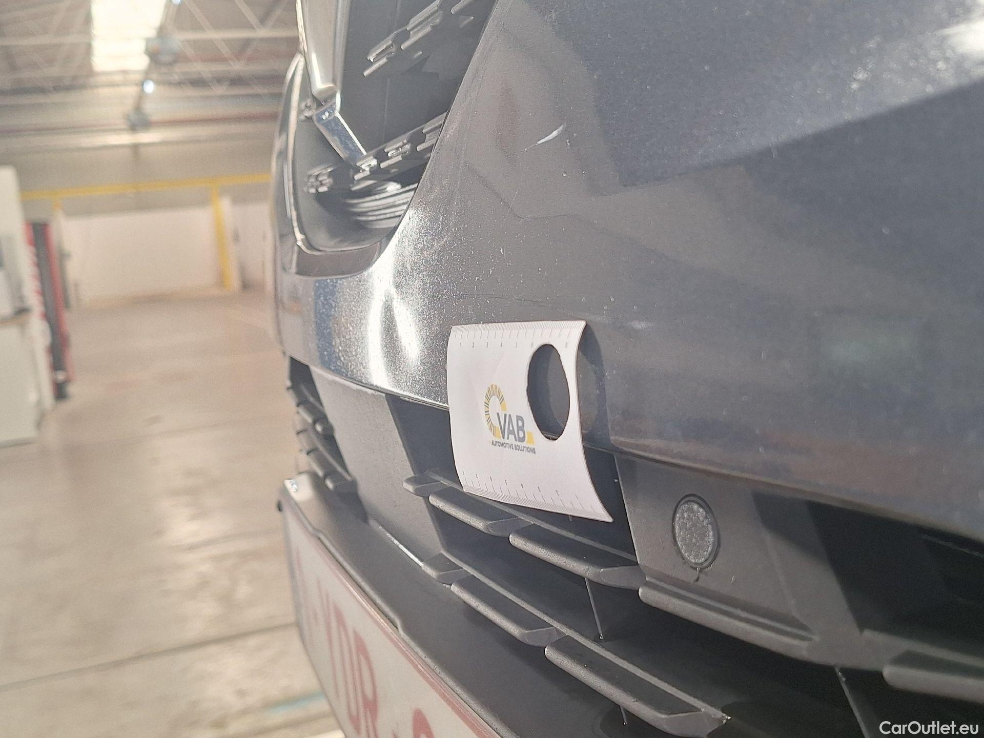 Renault  Clio Renault,  '19, Renault  Blue dCi 85 Corporate Edition 5d #45