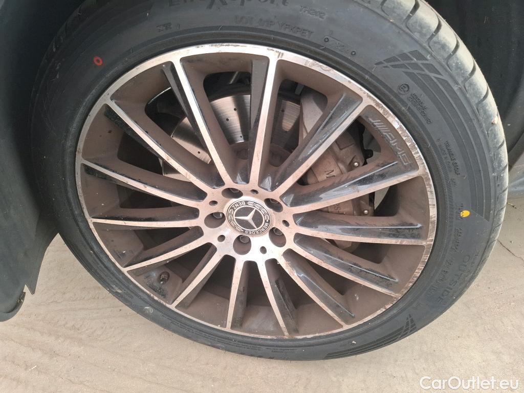  Mercedes  G-Klasee MERCEDES-BENZ GLC Coupe / 2019 / 5P / Coupé 2.0 GLC 300 DE BUSINESS LINE 4MATIC #58