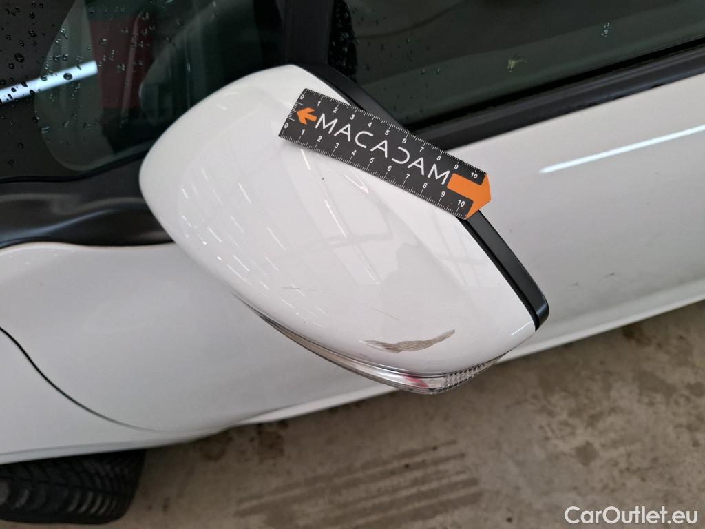  Peugeot  208  Affaire Premium Pack 1.2 80CV BVM5 E6dT #101