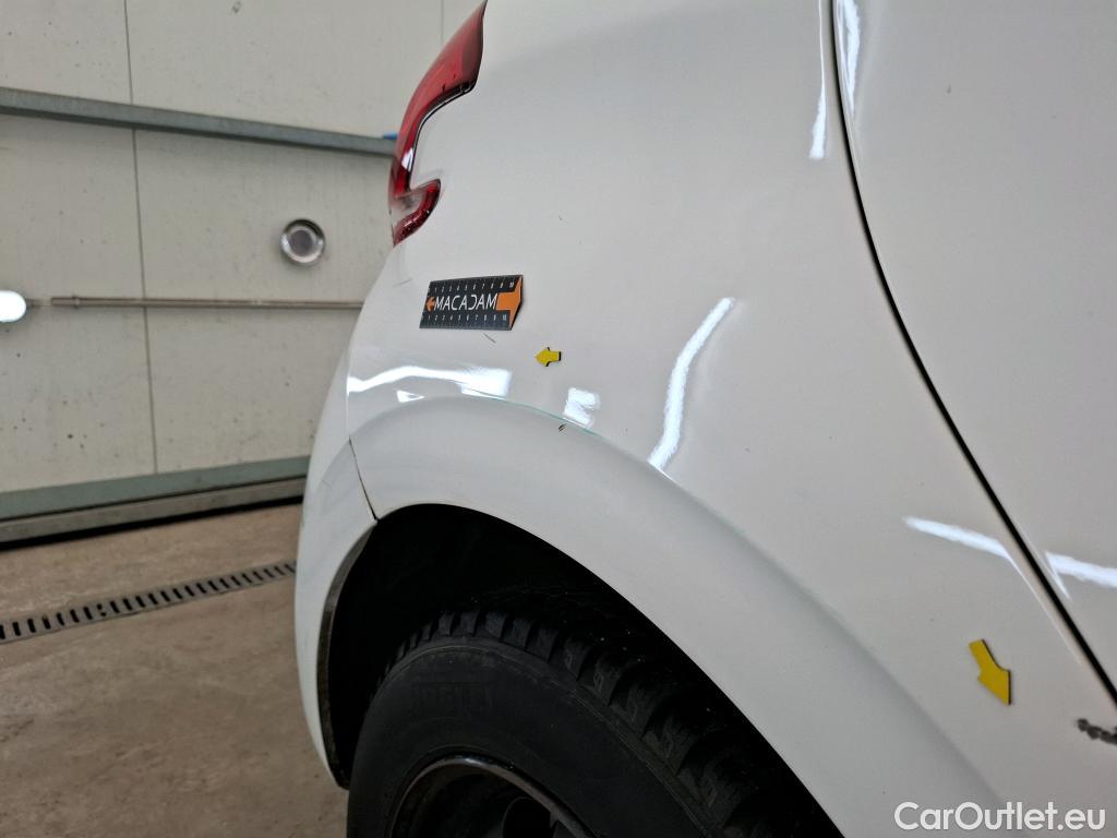  Peugeot  208  Affaire Premium Pack 1.2 80CV BVM5 E6dT #27