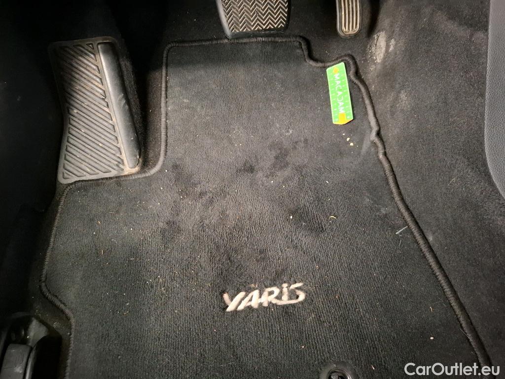  Toyota  Yaris TOYOTA  Hybride Affaires / 2019 / 5P / Berline 1.5 Hybride 116h Dynamic Business Affair #19
