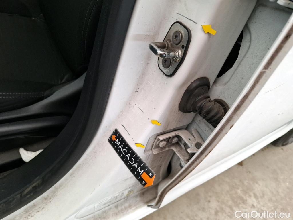  Peugeot  208  Affaire Premium Pack 1.2 80CV BVM5 E6dT #105