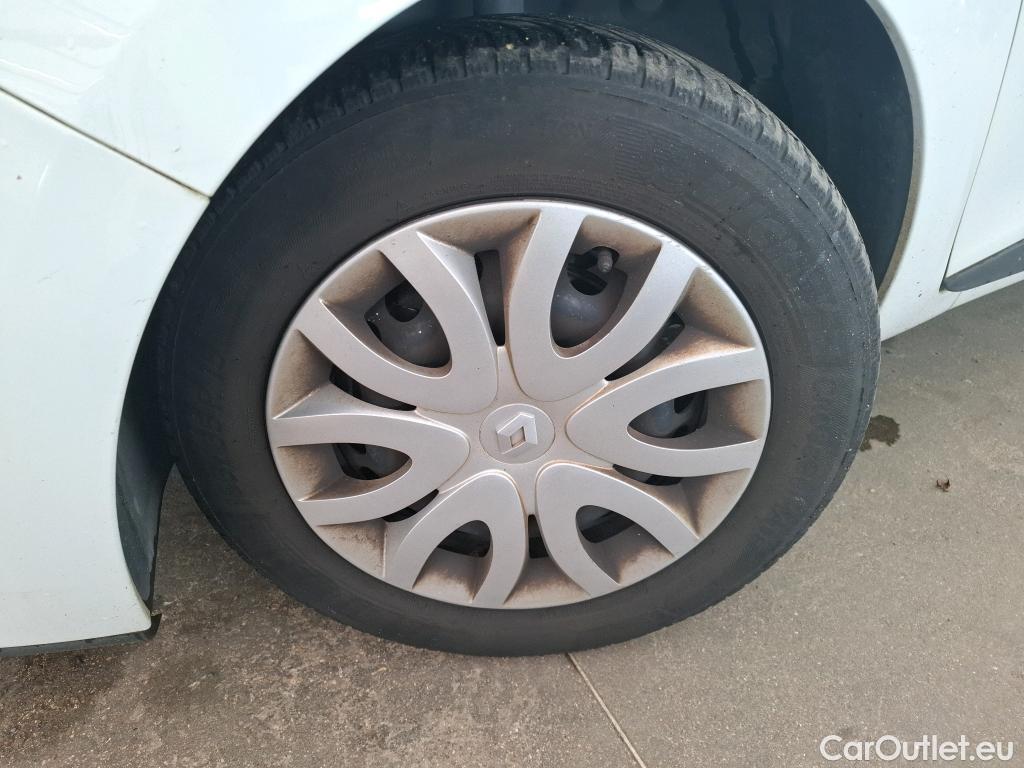  Renault  Clio  IV Air MediaNav 1.5 dCi 75CV BVM5 E6 #21