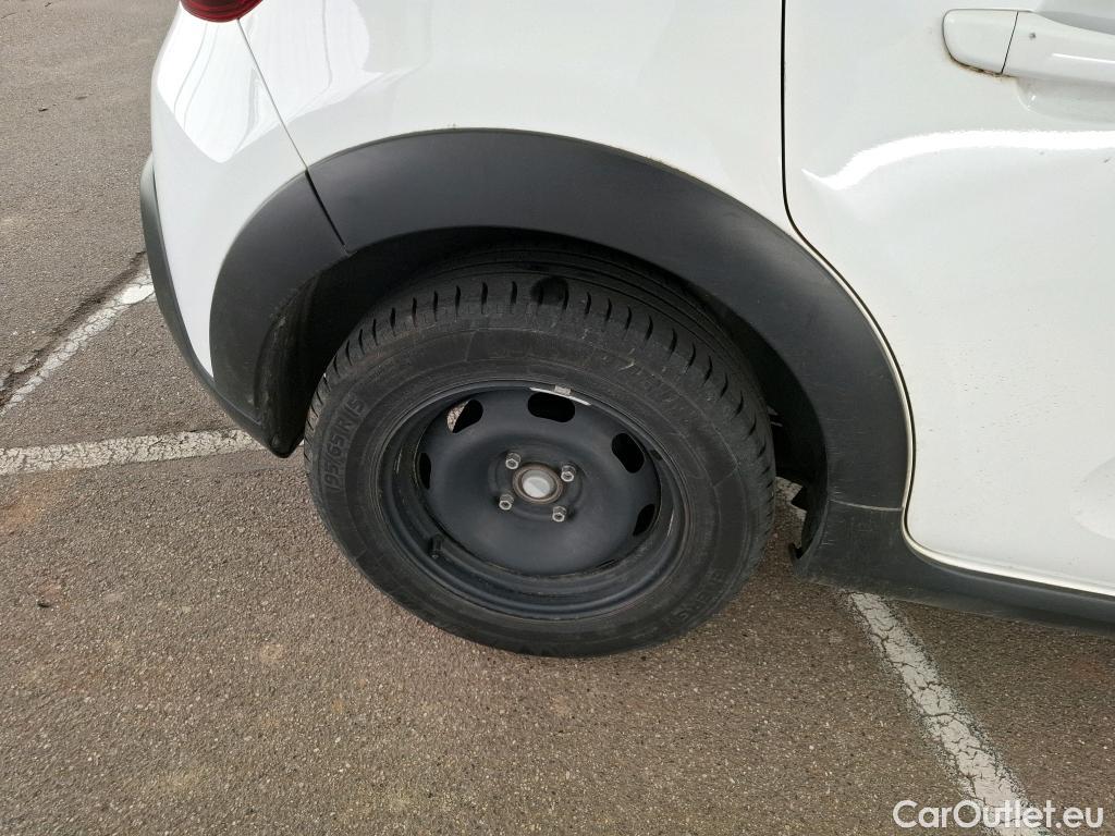  Citroen  C3  Société Feel 1.2 PureTech 80CV BVM5 E6d #45