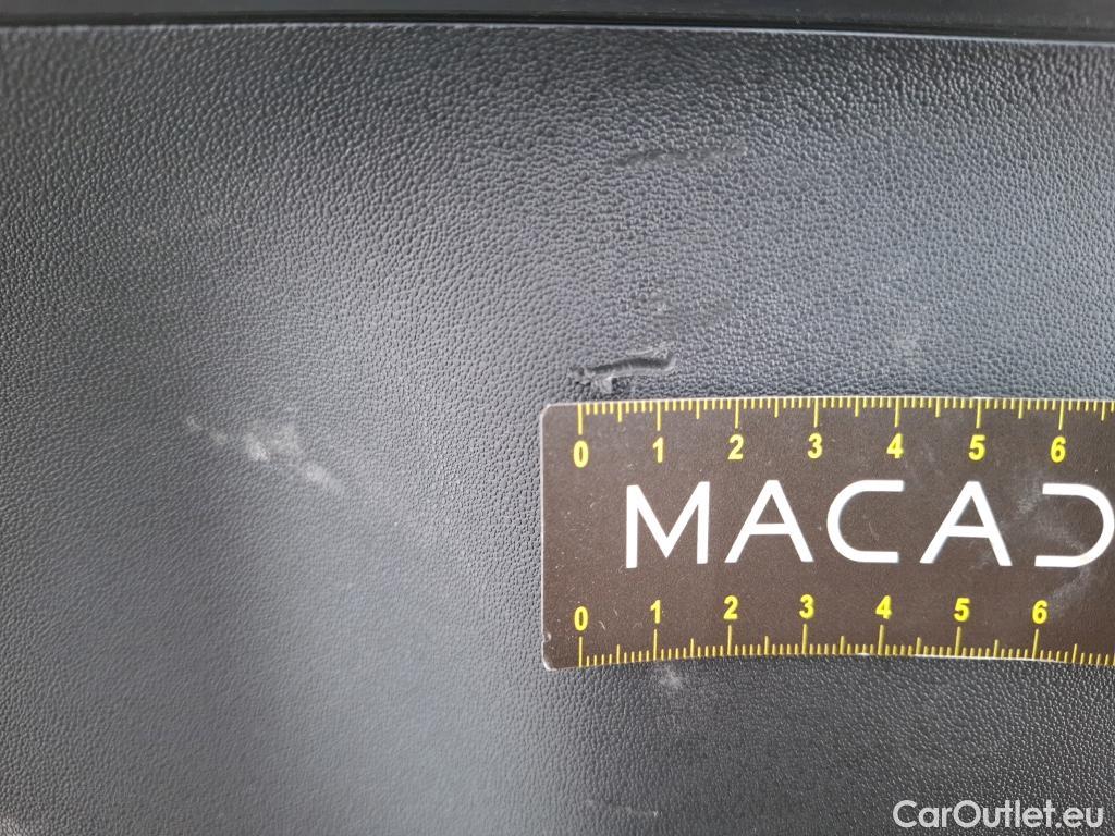  Citroen  C3 CITROEN  / 2016 / 5P / Berline PureTech 110 S&S BVM6 Shine Business #39