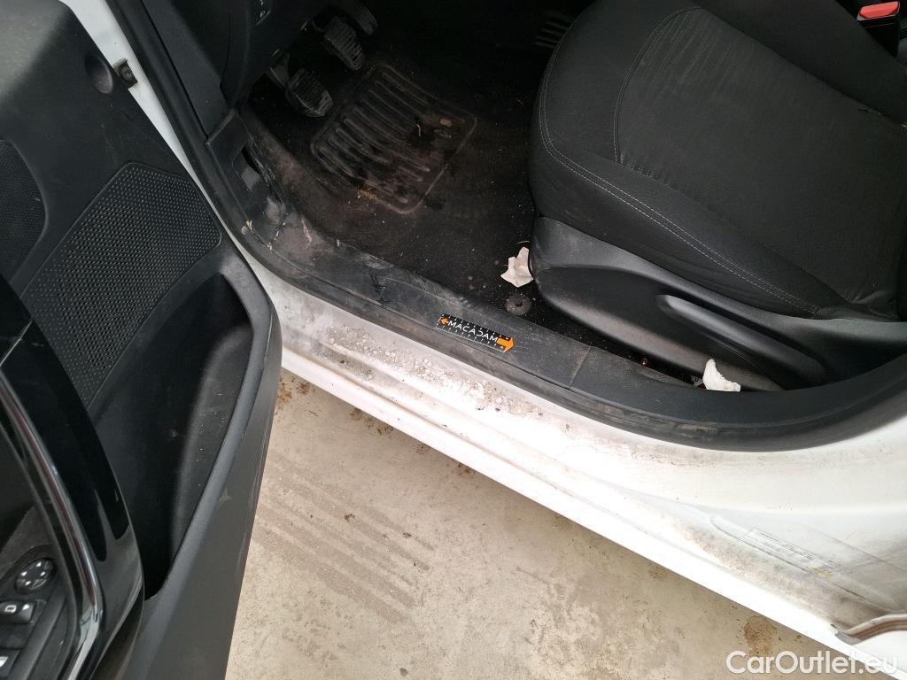  Peugeot  208  Affaire Premium Pack 1.2 80CV BVM5 E6dT #62