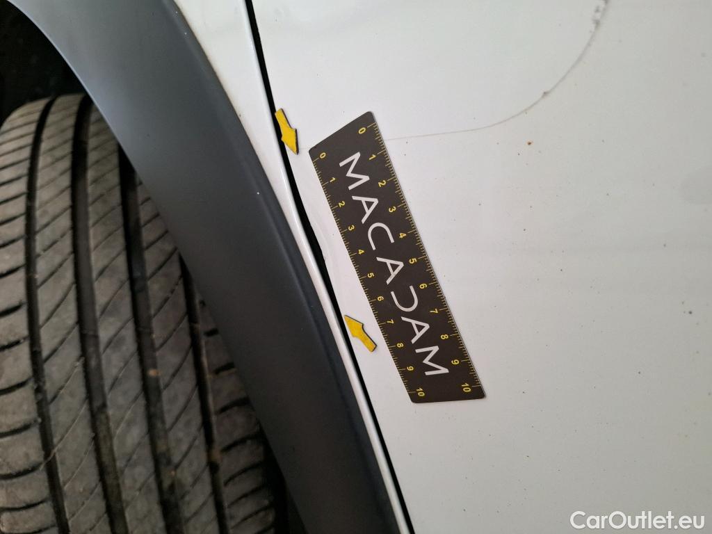  Citroen  C3 CITROEN  / 2016 / 5P / Berline PureTech 110 S&S BVM6 Shine Business #14