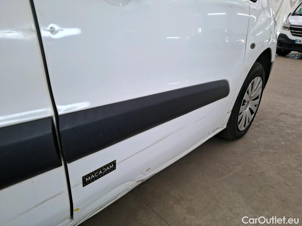  Citroen  Berlingo CITROEN  VU 3p EVL BlueHDi 100 ETG6 BusinessM fourgonnette (Ex 942V) #16