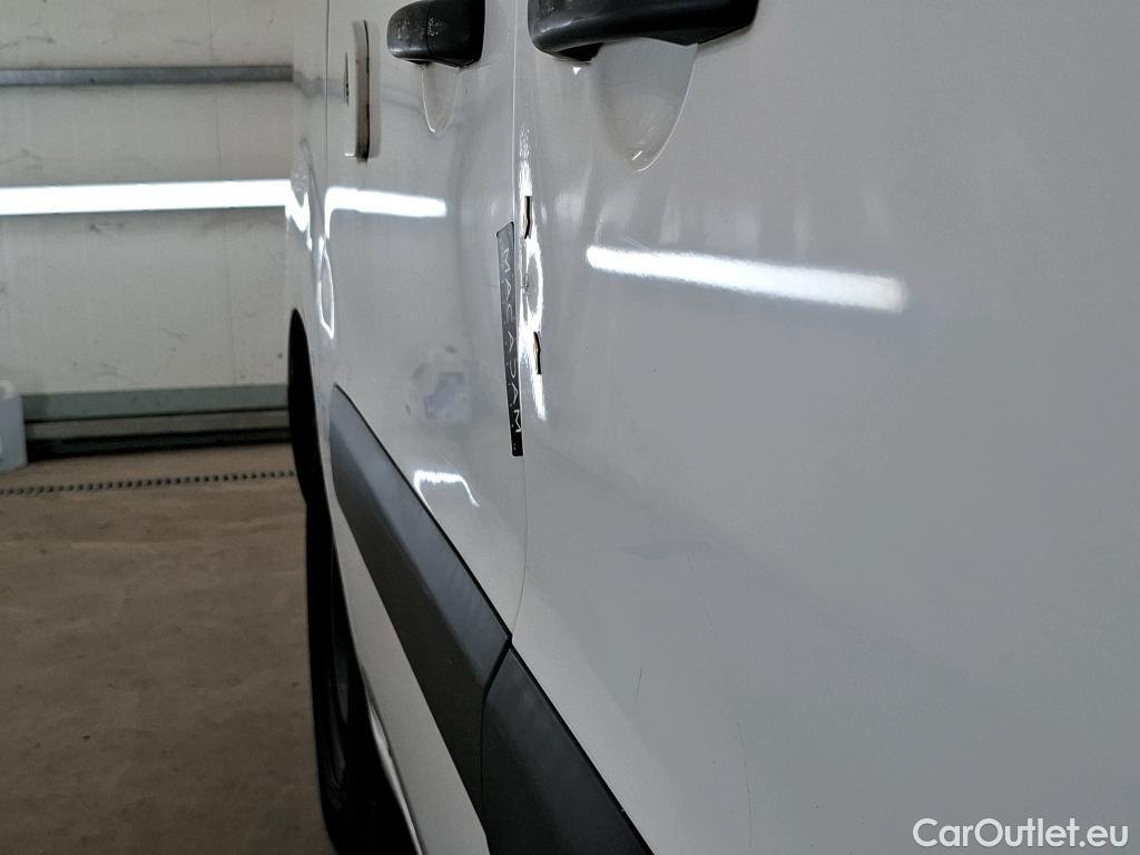  Citroen  Berlingo CITROEN  VU 3p EVL BlueHDi 100 ETG6 BusinessM fourgonnette (Ex 942V) #19