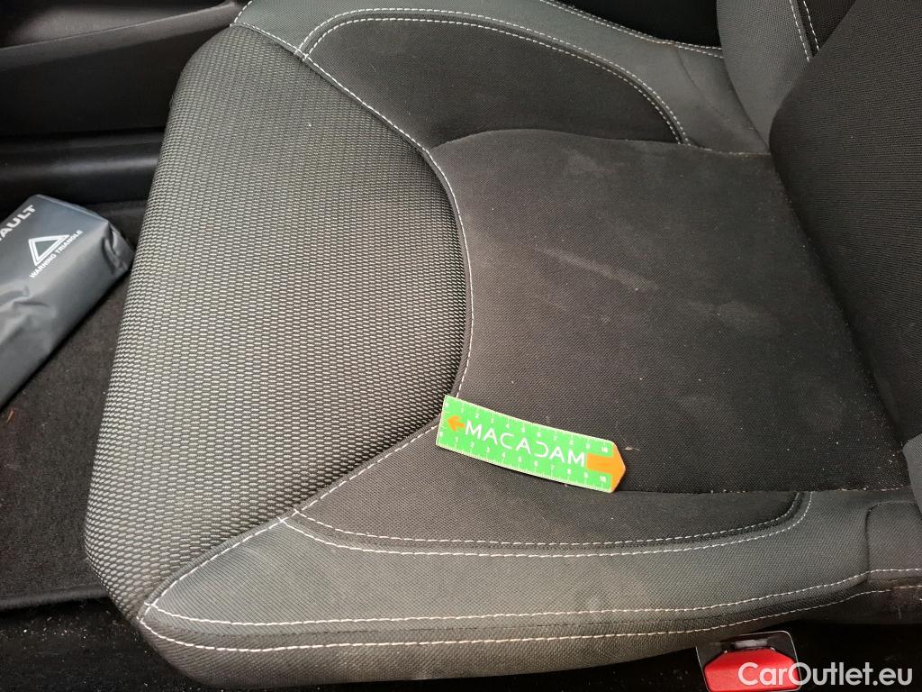  Renault  Clio  IV Air MediaNav 1.5 dCi 75CV BVM5 E6 #50