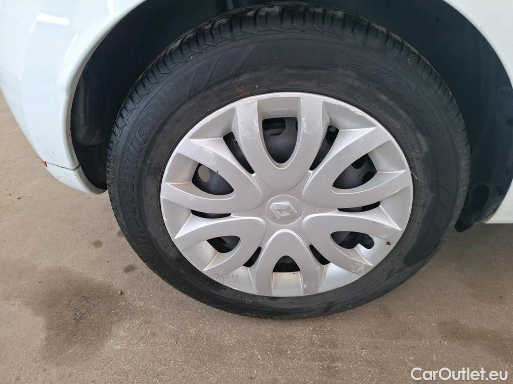 Renault  Clio  IV Air MediaNav 1.5 dCi 75CV BVM5 E6 #48