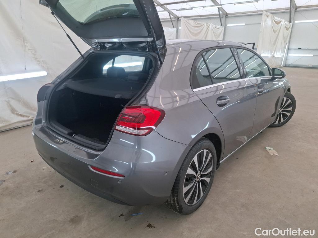  Mercedes  A-Klasse MERCEDES-BENZ Classe A Compact / 2018 / 5P / Berline A 200 d Business Line 8G-DCT #34