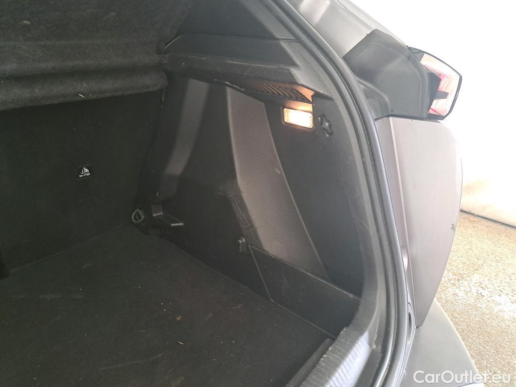  Peugeot  2008  Active Business 1.2 PureTech 100CV BVM6 E6d #19