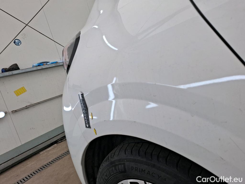  Peugeot  208  Allure Business 1.2 PureTech 100CV BVM6 E6d #10