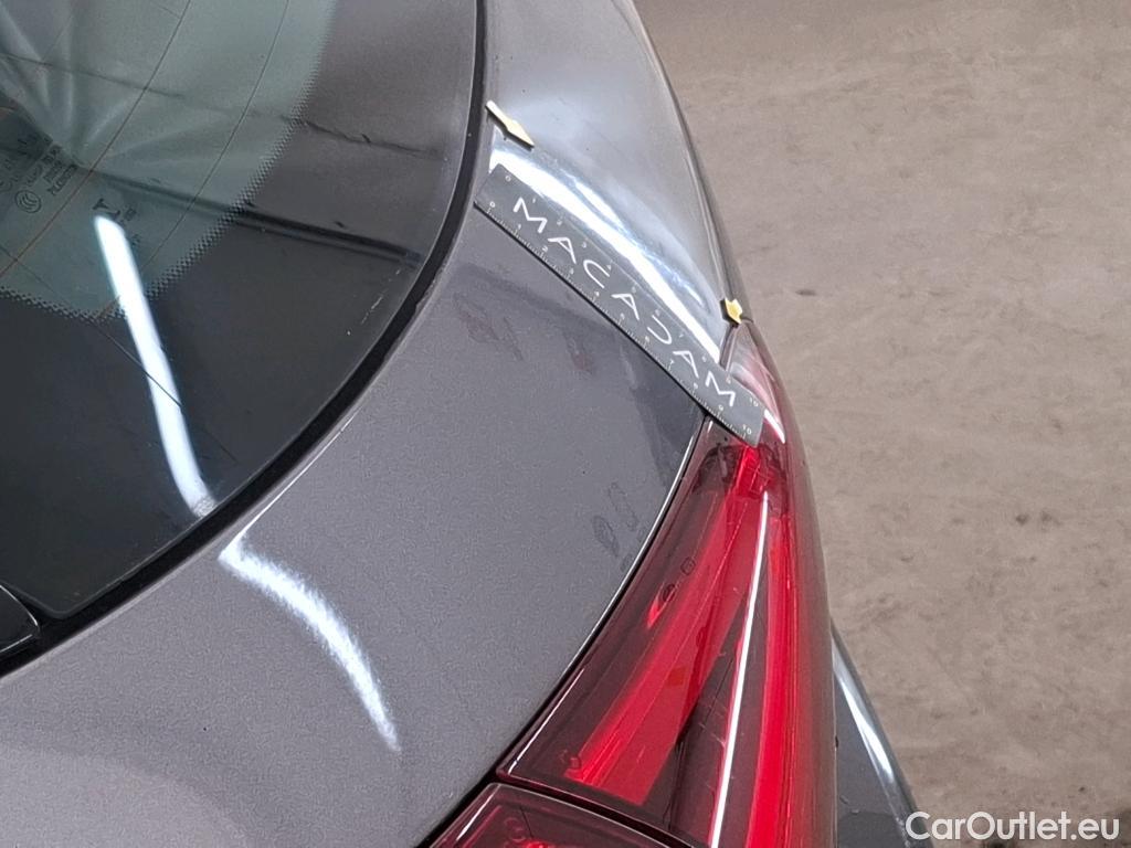  Mercedes  A-Klasse MERCEDES-BENZ Classe A Compact / 2018 / 5P / Berline A 200 d Business Line 8G-DCT #9