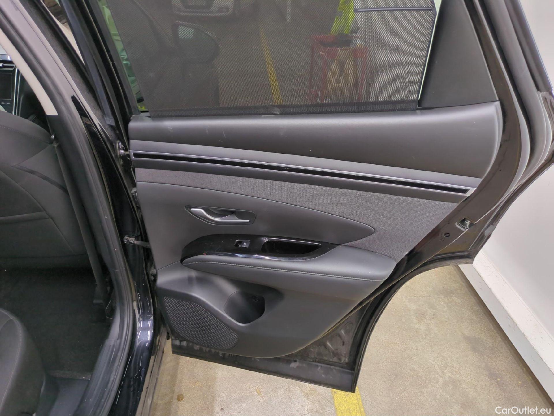  Hyundai  Tucson  Creative Hybrid 2WD 1.6 T-GDI 230CV BVA6 E6d #24
