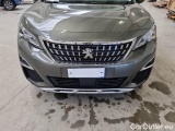  Peugeot  5008 PEUGEOT  / 2017 / 5P / SUV BLUEHDI 130 ALLURE EAT8 S/S AUT. #26