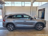  Skoda  Kodiaq SKODA  / 2021 / 5P / SUV 1.5 TSI ACT SPORTLINE DSG 7P #9