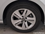  Volkswagen  Golf  VOLKSWAGEN / 2019 / 5P / BERLINA 2.0 TDI SCR 85KW LIFE DSG #17