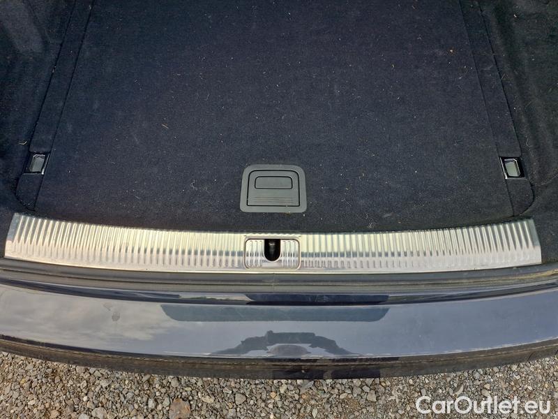  Audi  A4  Avant (8WD)  (2019)  Av. 35 2.0TFSI 110 AT #12