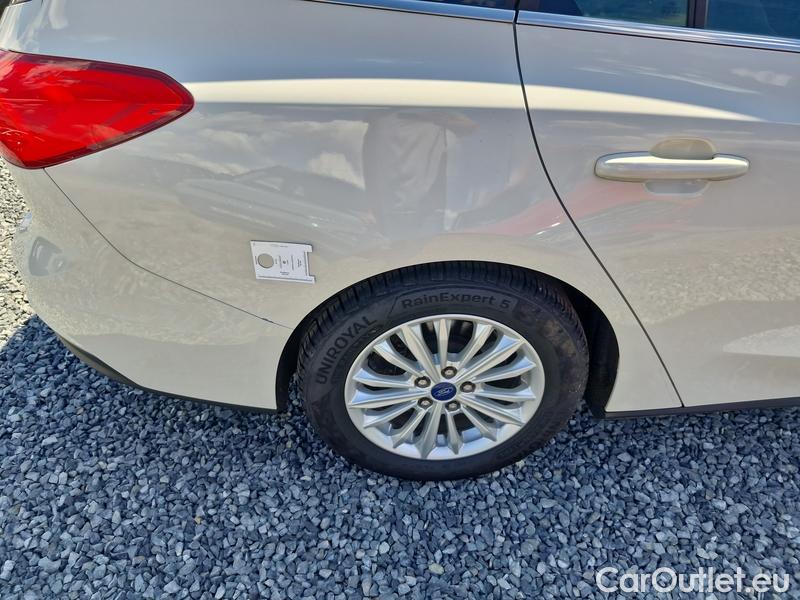  Ford  Focus   Turnier (CGE)(2018->) Foc.Kom.1.5EBl.120 Titanium #28