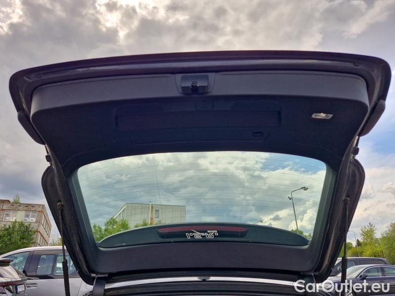  Audi  A4  Avant (8WD)  (2019)  Av. 35 2.0TFSI 110 AT #9