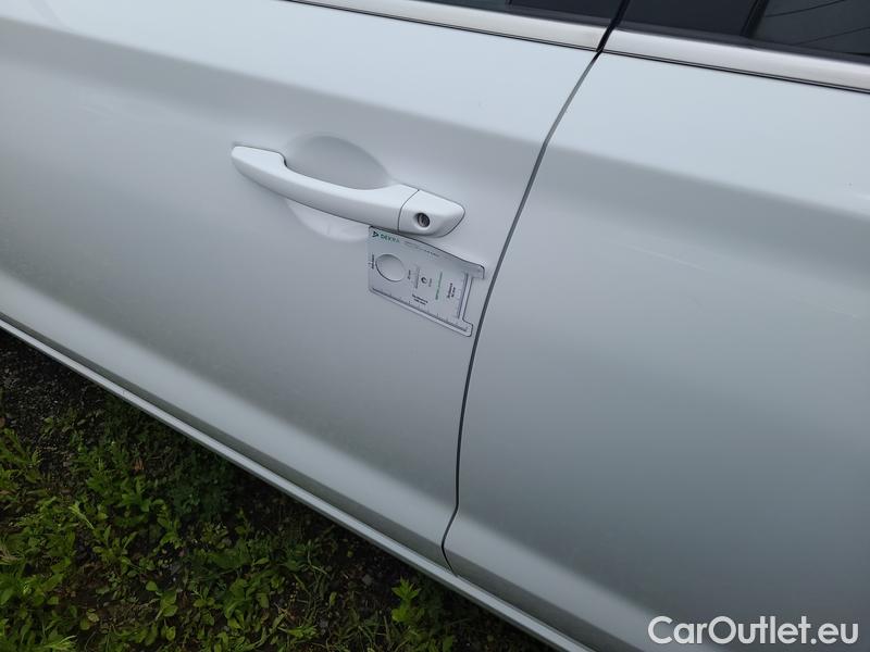  Hyundai  i30  (PD)(01.2017  ->)  kom.1.5T-GDI Family Smart #3