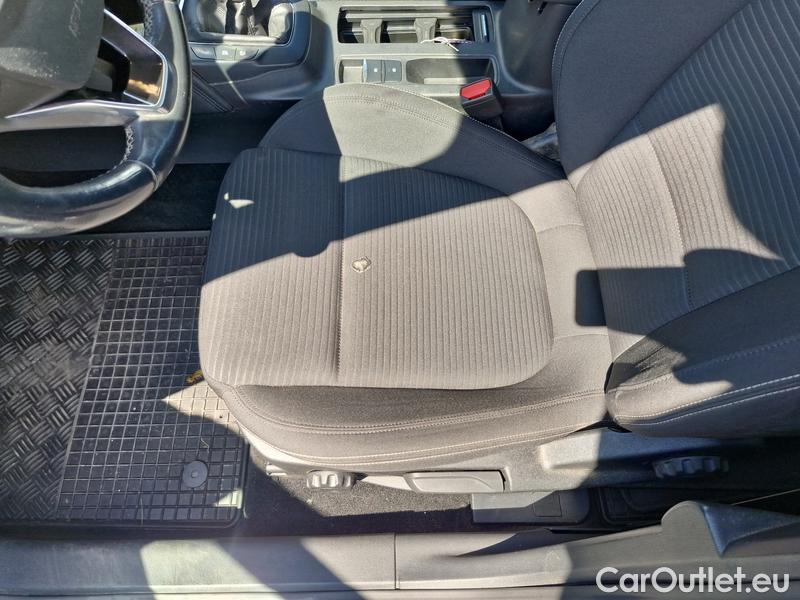  Ford  Focus   Turnier (CGE)(2018->) Foc.Kom.1.5EBl.120 Titanium #11