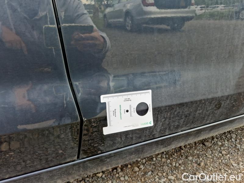  Audi  A4  Avant (8WD)  (2019)  Av. 35 2.0TFSI 110 AT #17