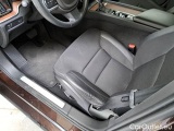  Volvo  V60 VOLVO  / 2018 / 5P / STATION WAGON D3 GEARTRONIC BUSINESS PLUS #136
