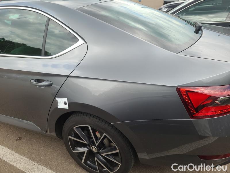  Skoda  Superb  (3V3)(2015) Supe.2.0TDI 147 Style 4x4 Aut #13