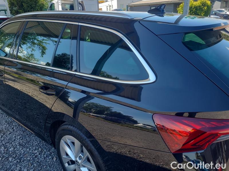  Skoda  Octavia  Combi (NX3)(2020) Oct.C.2.0TDI 110 4x4 Style AT #10